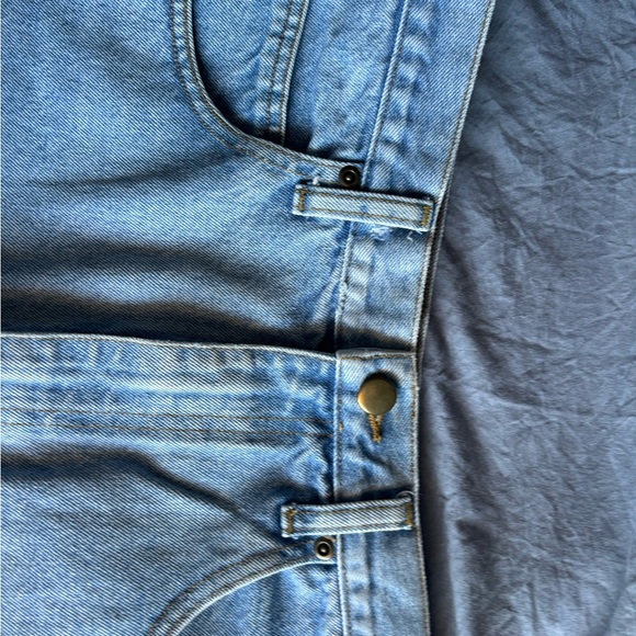 Eddie Bauer Jeans Size 14 100% Cotton Light Blue Shorts Comfy Causal NWOT - Picture 4 of 12